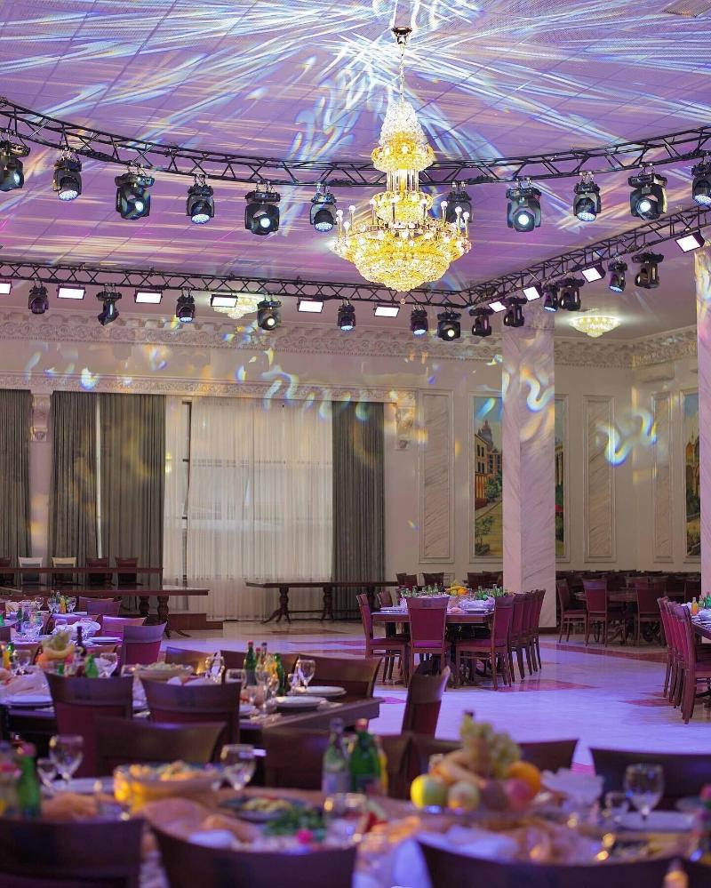 La Defense Hotel Yerevan image