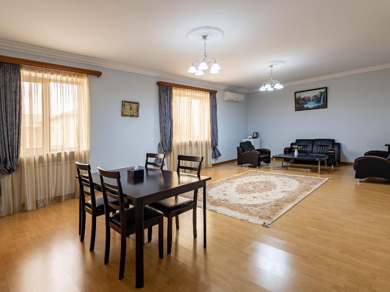 La Defense Hotel Yerevan image