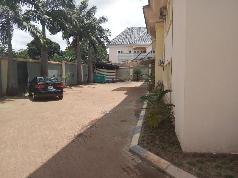 Eden Crest Hotel Resort