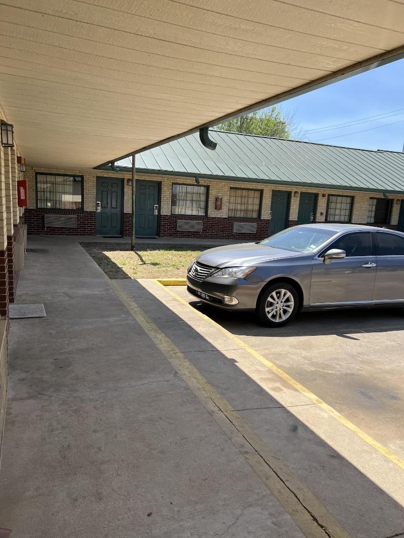 Country Inn Motel image