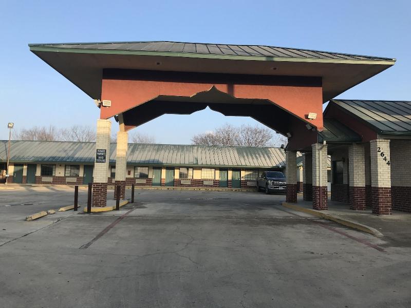 Country Inn Motel image
