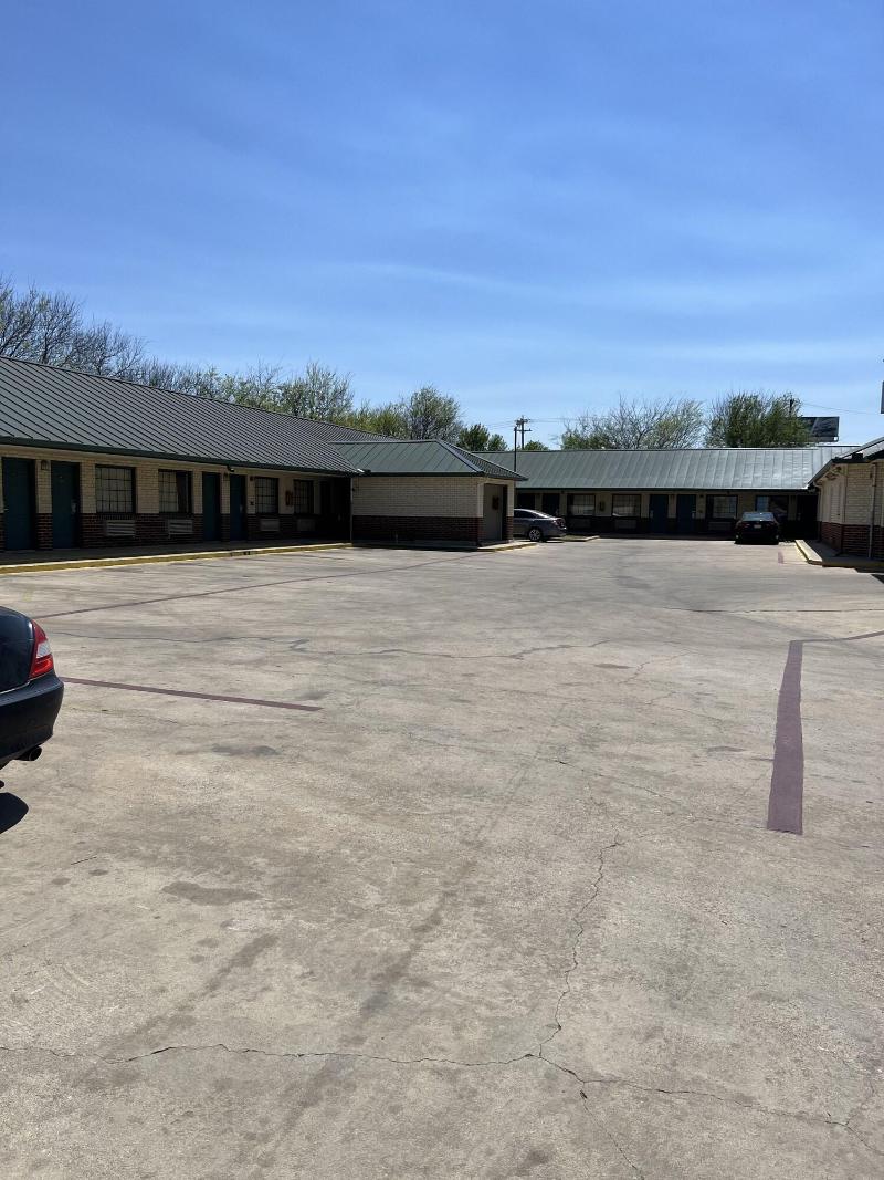 Country Inn Motel image