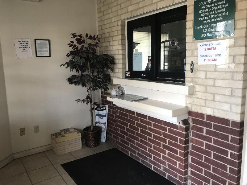 Country Inn Motel image