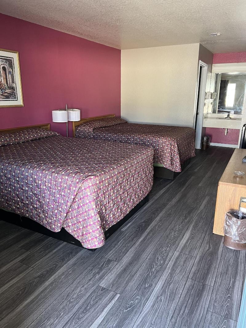 Country Inn Motel image