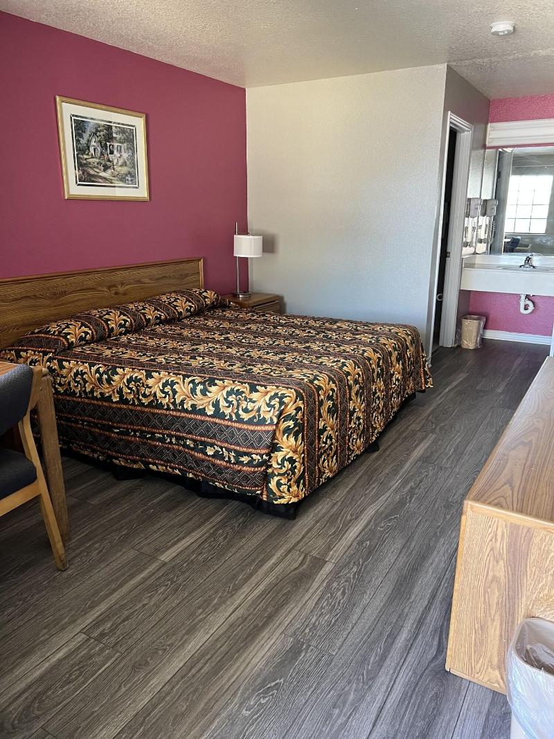Country Inn Motel image