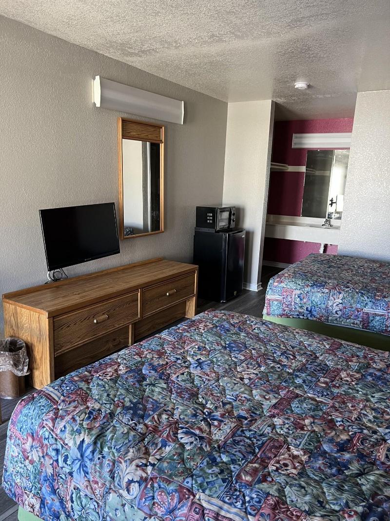 Country Inn Motel image
