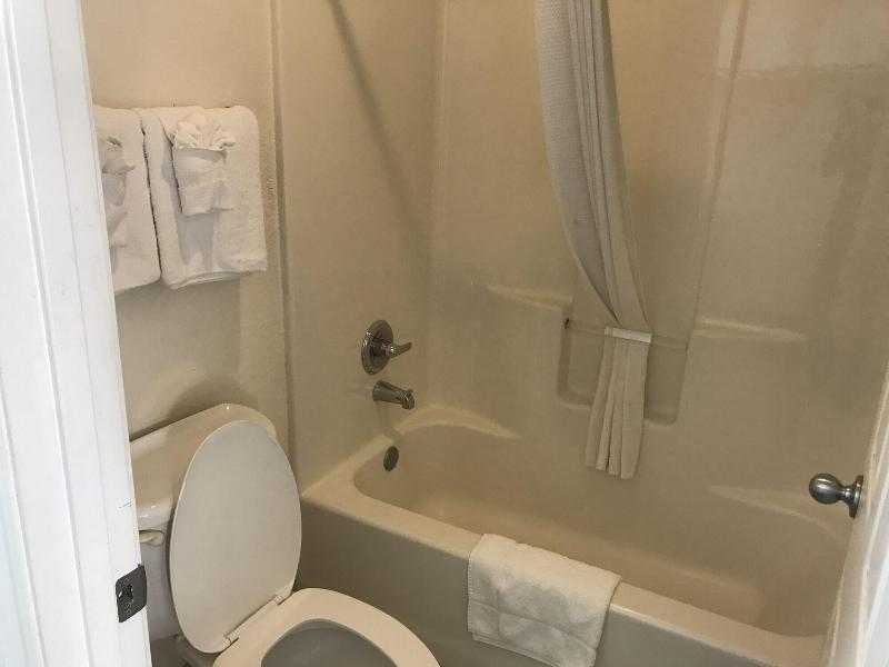 Country Inn Motel image