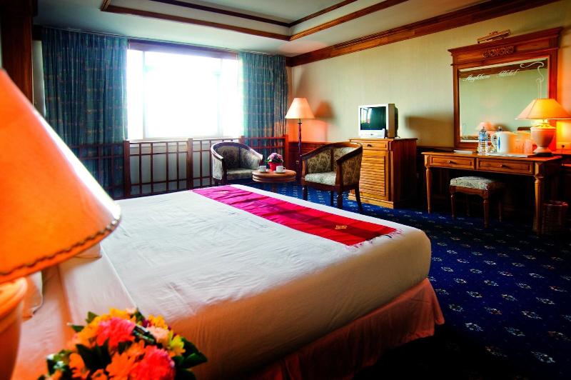 Angkham Hotel image