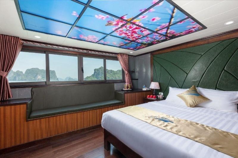 Halong Marina Bay Cruise image