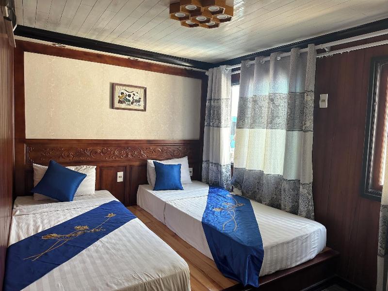 Halong Marina Bay Cruise image