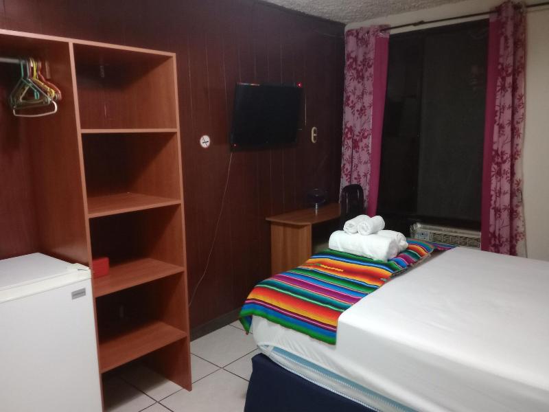 Hotel Antiguo image