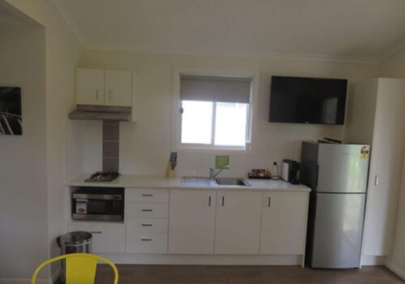 Yea Riverside Caravan Park image 6