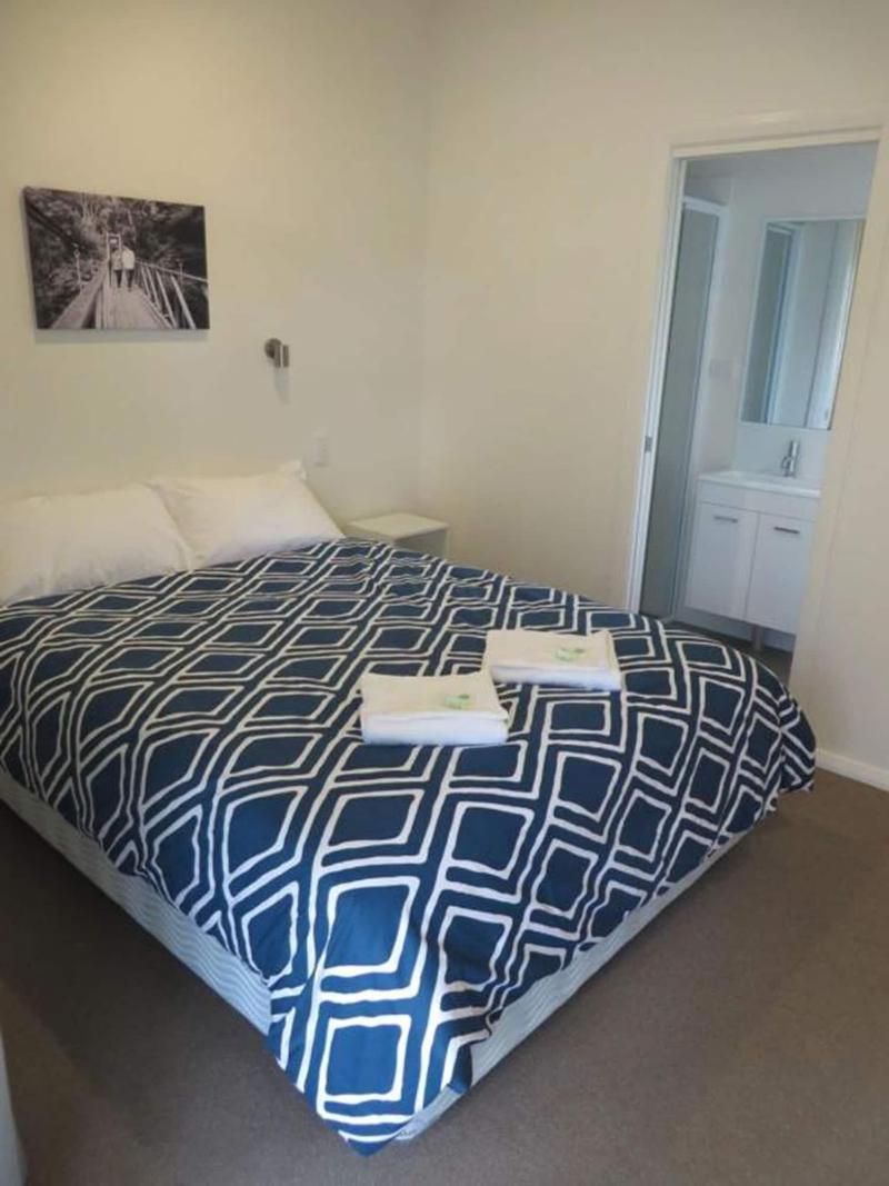 Yea Riverside Caravan Park image 2