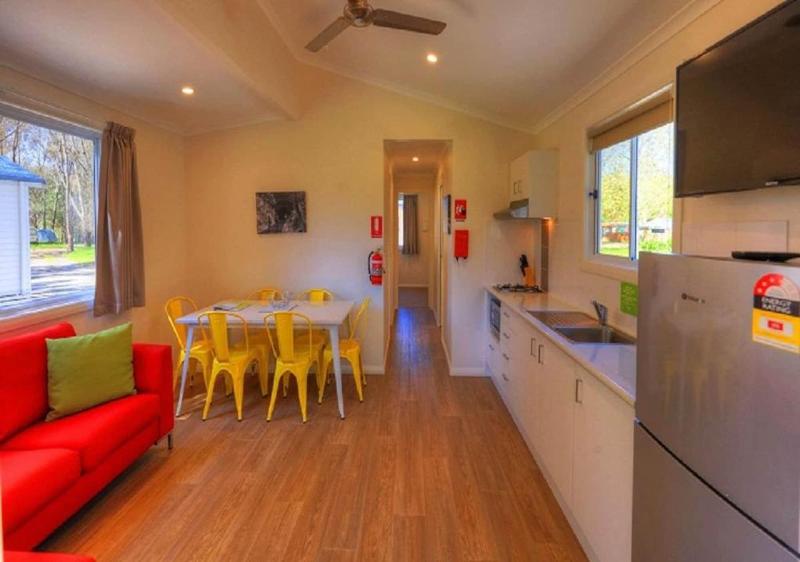 Yea Riverside Caravan Park image 1