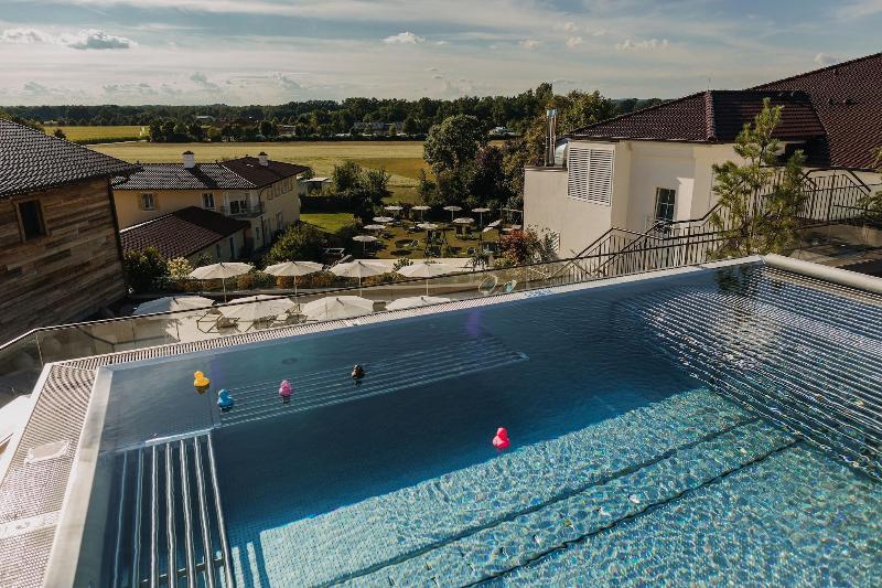 Ortners Resort image