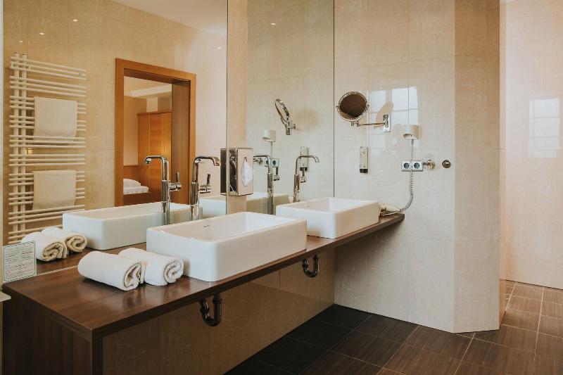 Ortners Resort image