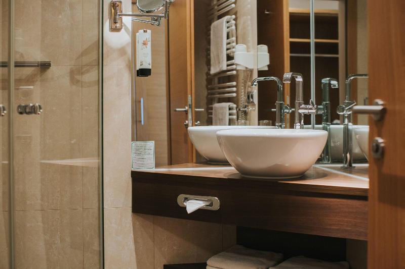 Ortners Resort image