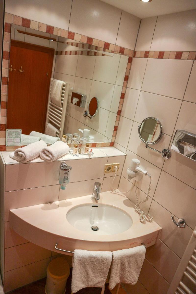 Ortners Resort image
