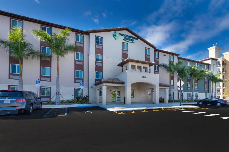 Woodspring Suites Jacksonville South image