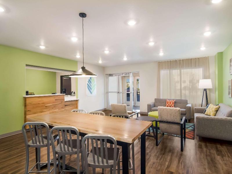 Woodspring Suites Jacksonville South image