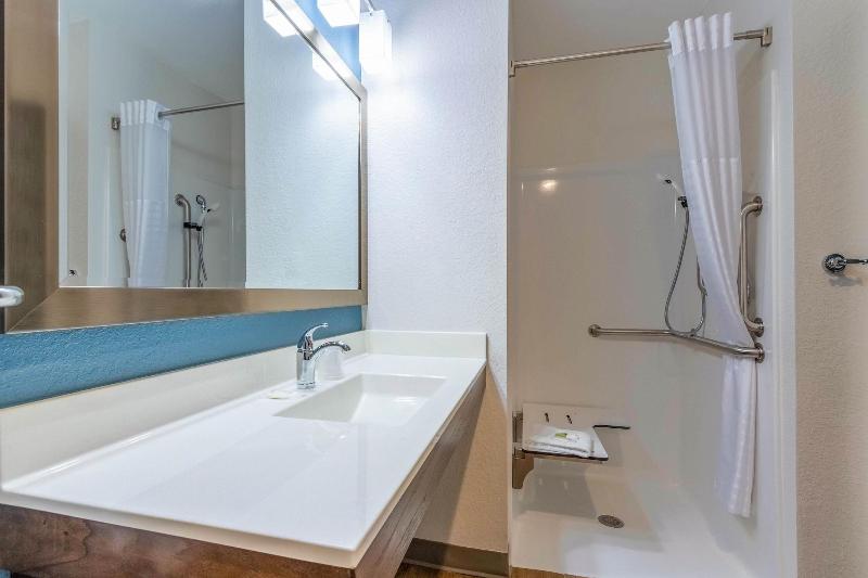Woodspring Suites Jacksonville South image