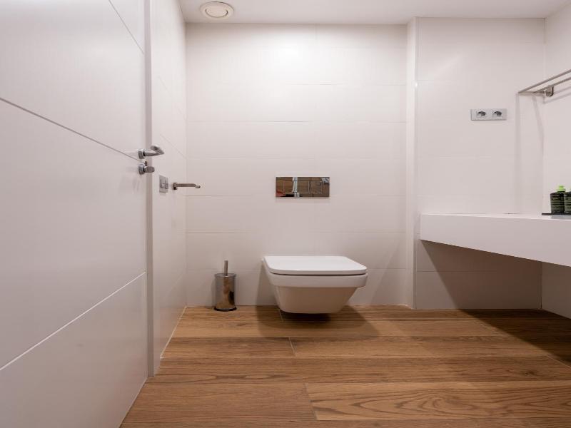 Limehome Barcelona Carrer De Fontcoberta image