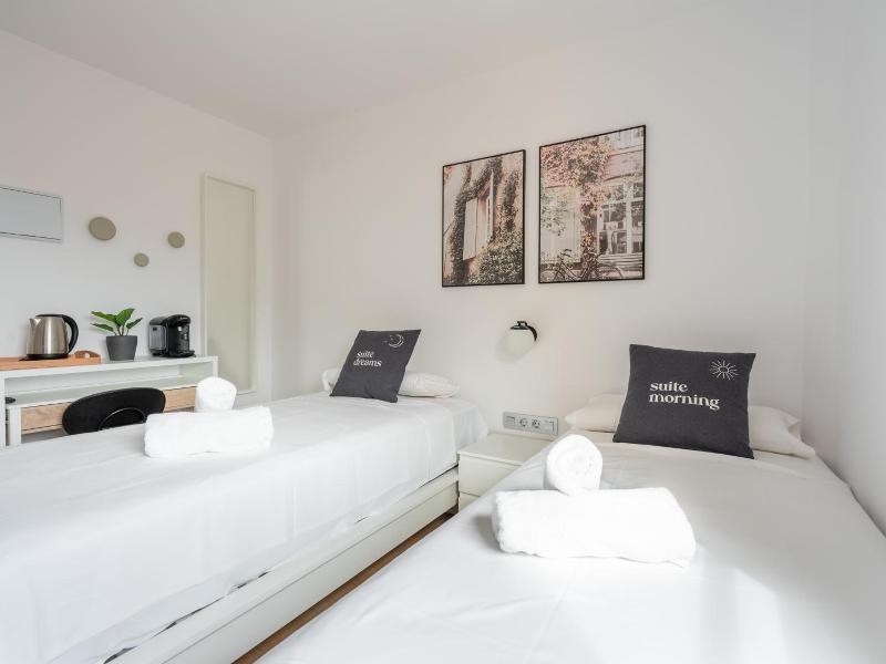 Limehome Barcelona Carrer De Fontcoberta image