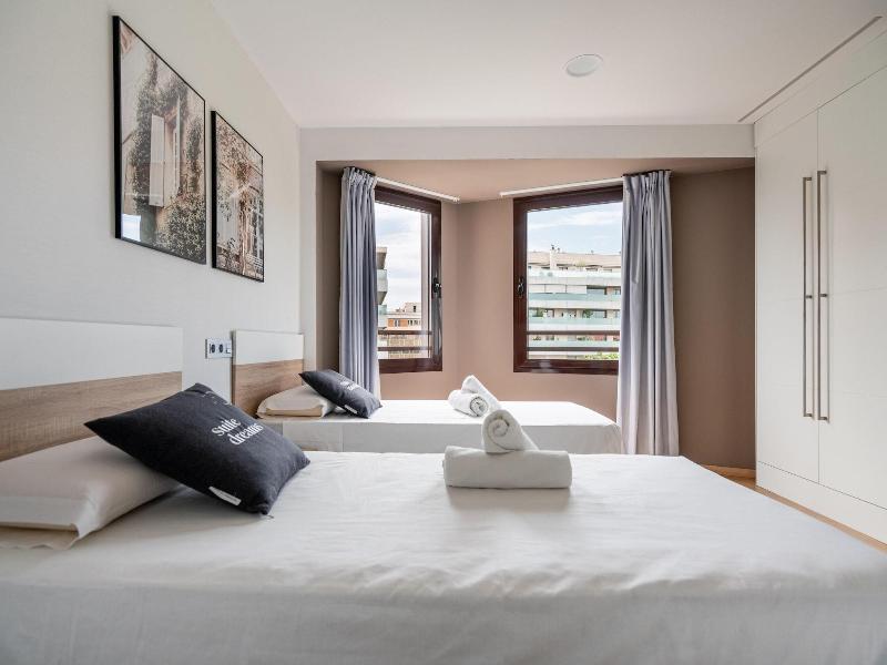 Limehome Barcelona Carrer De Fontcoberta image