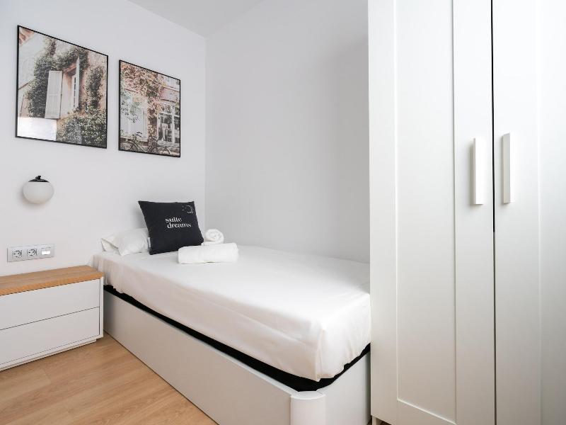 Limehome Barcelona Carrer De Fontcoberta image