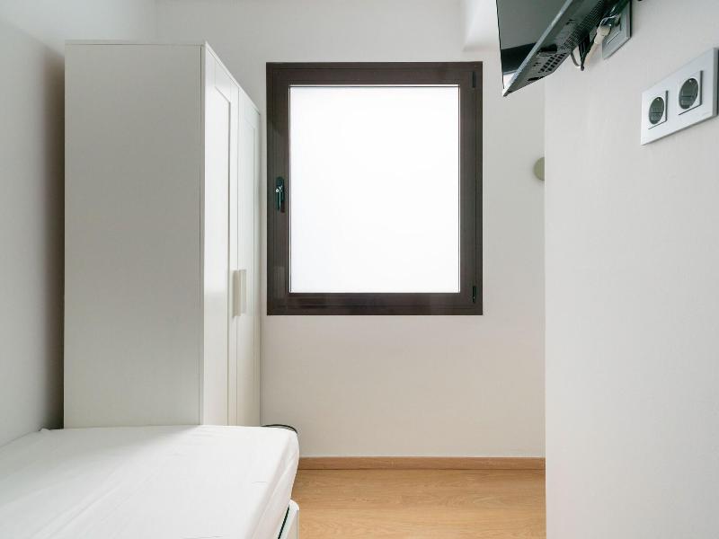 Limehome Barcelona Carrer De Fontcoberta image