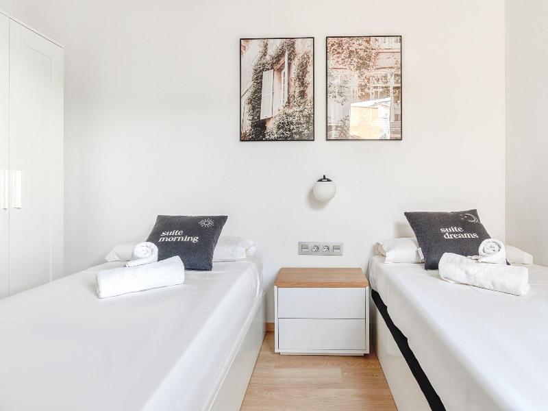 Limehome Barcelona Carrer De Fontcoberta image
