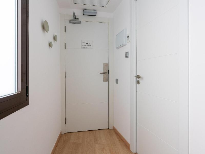 Limehome Barcelona Carrer De Fontcoberta image