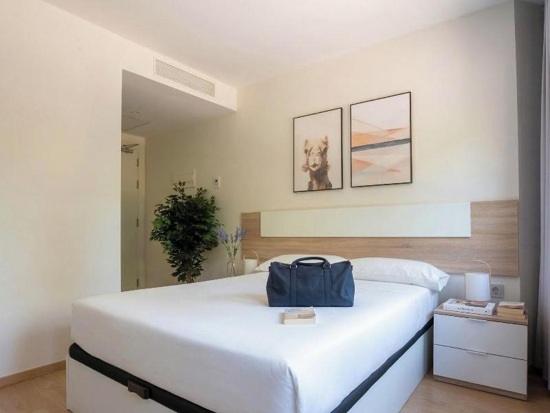 Limehome Barcelona Carrer De Fontcoberta image