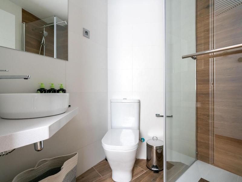 Limehome Barcelona Carrer De Fontcoberta image
