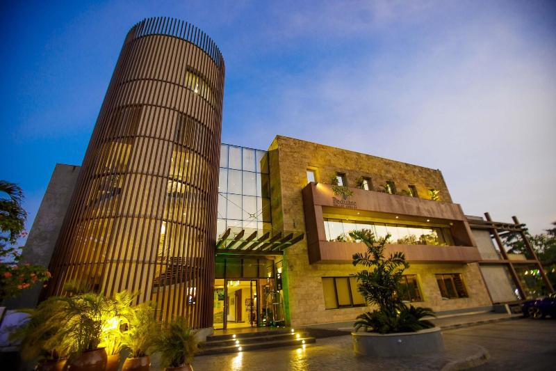 Peduase Valley Resort image