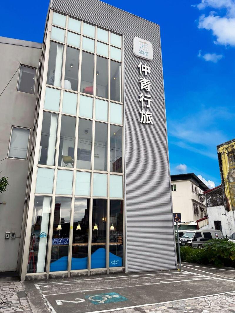 Light Hostel Hualien image