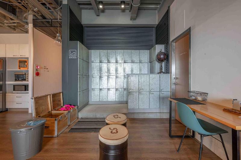 Light Hostel Hualien image