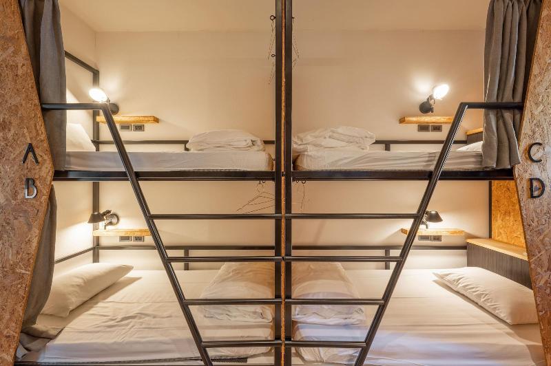 Light Hostel Hualien image