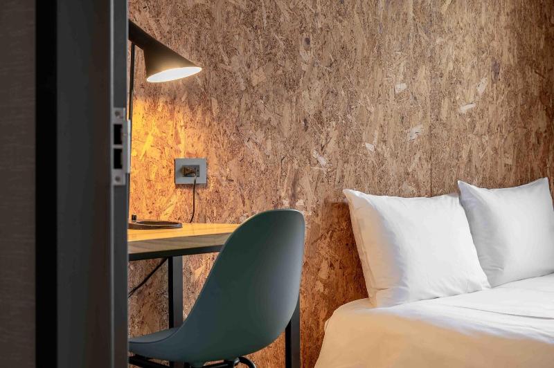 Light Hostel Hualien image
