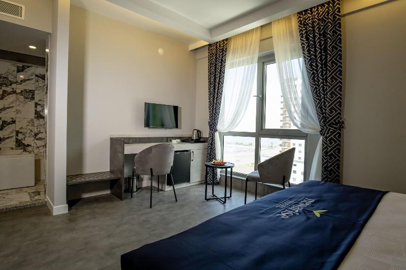 Newarise Hotel image