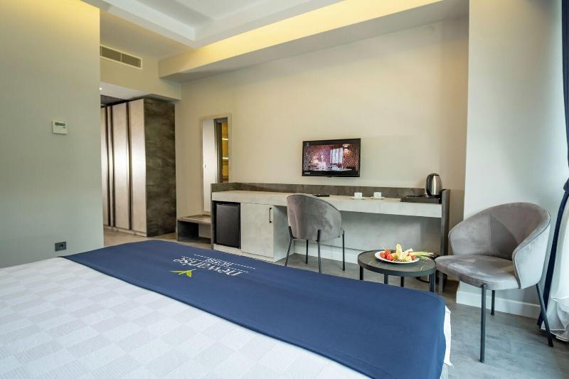Newarise Hotel image