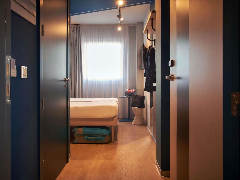 Ibis Budget Vitoria Gasteiz image
