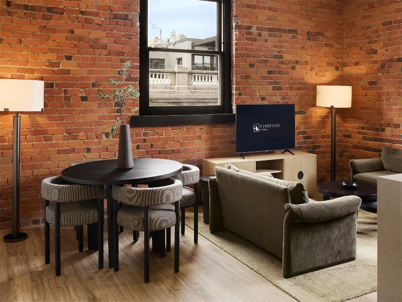 Eurostars Old Montreal Suites & Apartments image