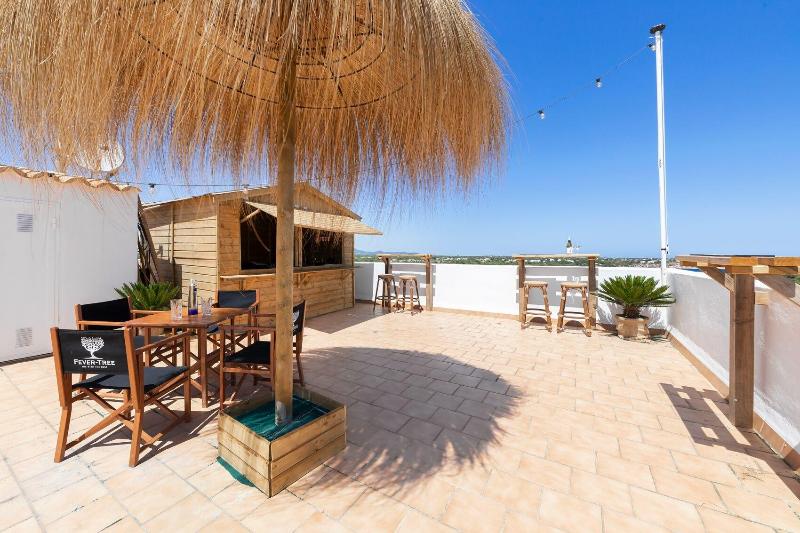 Hostal Cala Llombards image