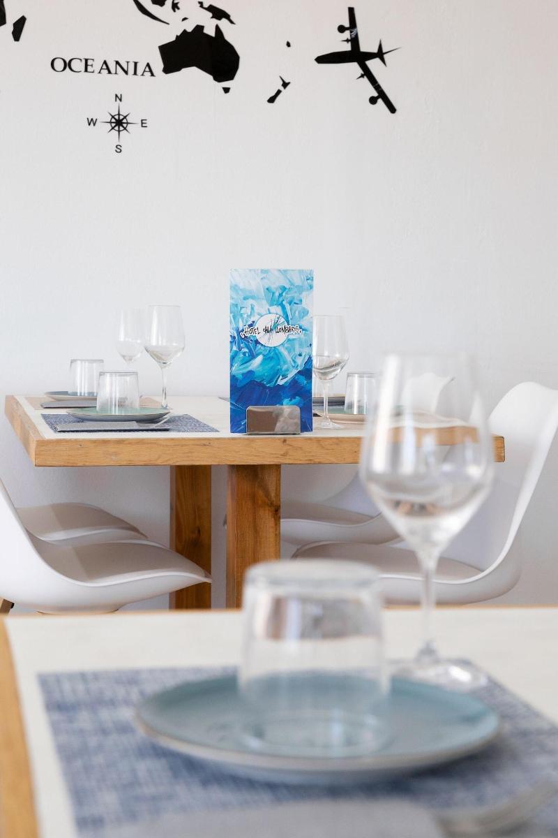 Hostal Cala Llombards image