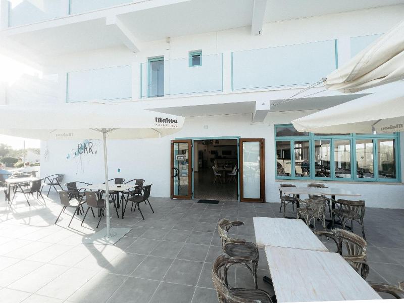 Hostal Cala Llombards image