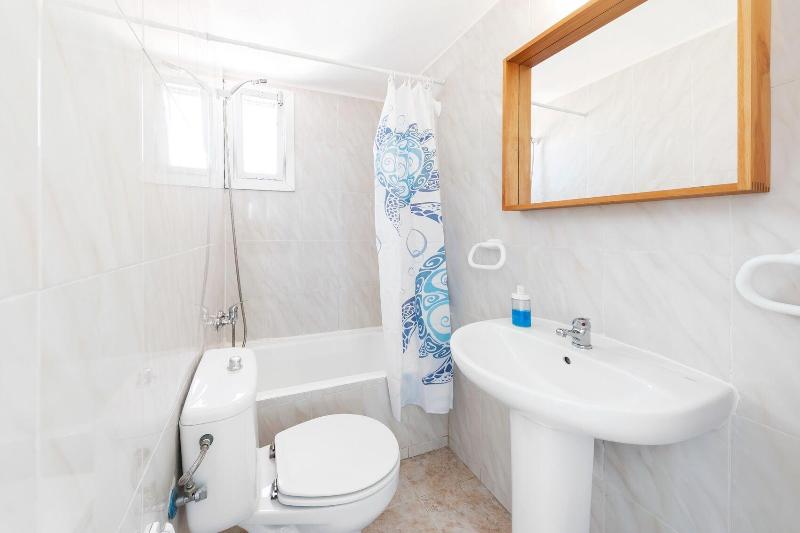 Hostal Cala Llombards image