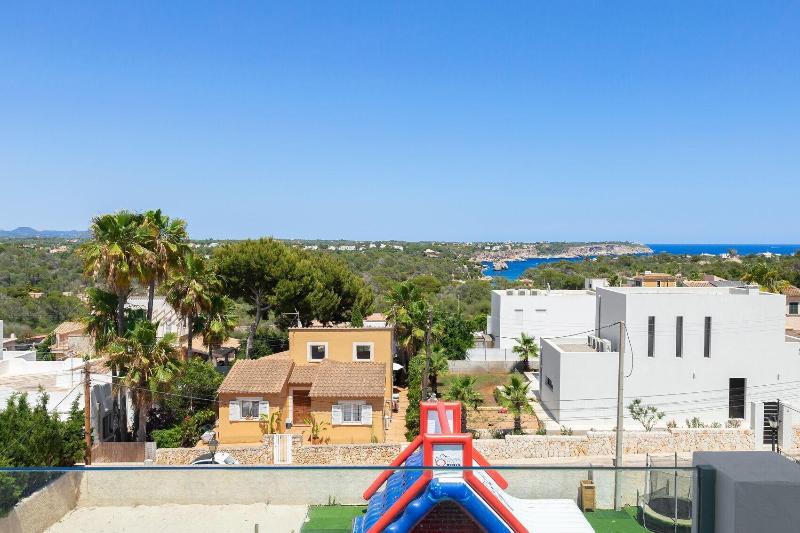 Hostal Cala Llombards image