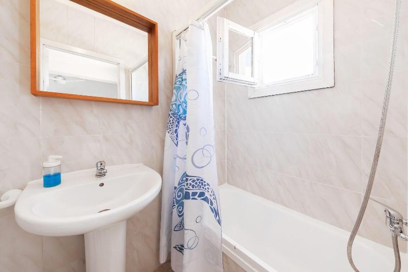Hostal Cala Llombards image