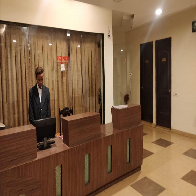 Hotel New York Plaza image